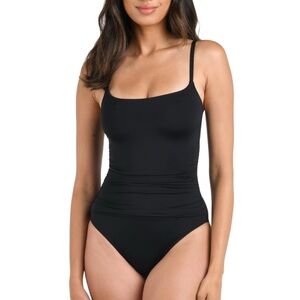 La Blanca Classic Black One-Piece Swimsuit NWT Size 6